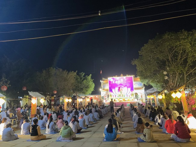 Chùa Đống Cao - Thanh Hoá: Đêm Hội Hoa Đăng Kỷ Niệm Đức Phật A Di Đà