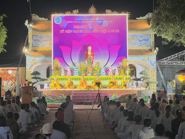 Chùa Đống Cao - Thanh Hoá: Đêm Hội Hoa Đăng Kỷ Niệm Đức Phật A Di Đà