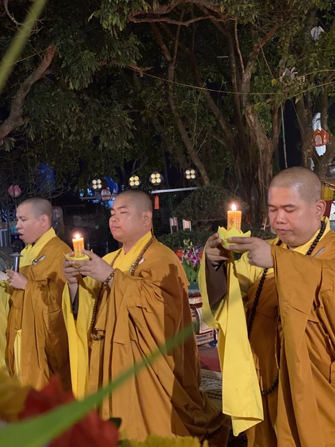 Chùa Đống Cao - Thanh Hoá: Đêm Hội Hoa Đăng Kỷ Niệm Đức Phật A Di Đà
