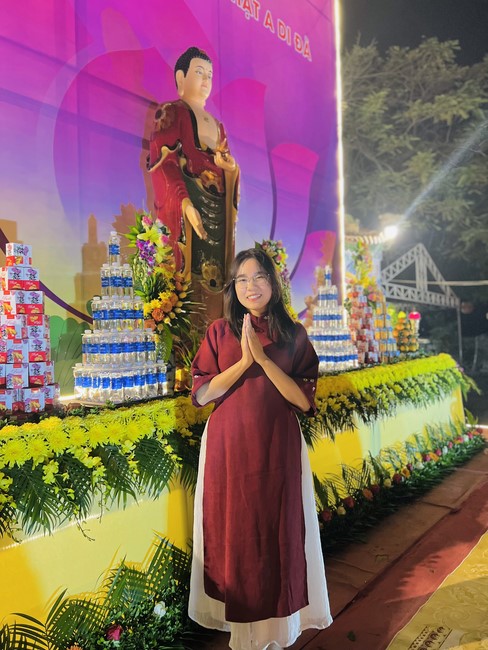 Chùa Đống Cao - Thanh Hoá: Đêm Hội Hoa Đăng Kỷ Niệm Đức Phật A Di Đà