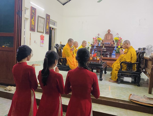 Chùa Đống Cao - Thanh Hoá: Đêm Hội Hoa Đăng Kỷ Niệm Đức Phật A Di Đà