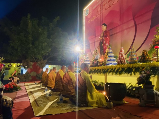 Chùa Đống Cao - Thanh Hoá: Đêm Hội Hoa Đăng Kỷ Niệm Đức Phật A Di Đà