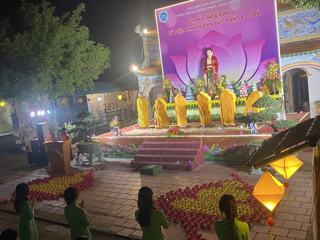 Chùa Đống Cao - Thanh Hoá: Đêm Hội Hoa Đăng Kỷ Niệm Đức Phật A Di Đà