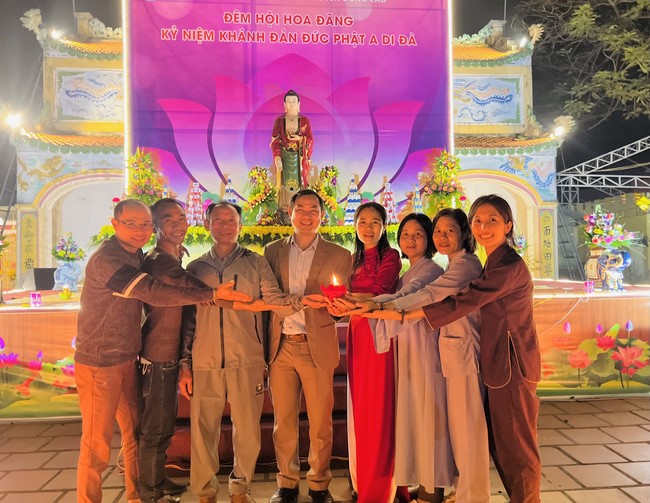 Chùa Đống Cao - Thanh Hoá: Đêm Hội Hoa Đăng Kỷ Niệm Đức Phật A Di Đà