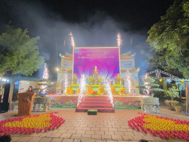 Chùa Đống Cao - Thanh Hoá: Đêm Hội Hoa Đăng Kỷ Niệm Đức Phật A Di Đà