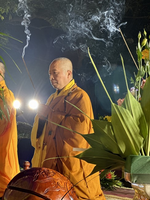 Chùa Đống Cao - Thanh Hoá: Đêm Hội Hoa Đăng Kỷ Niệm Đức Phật A Di Đà