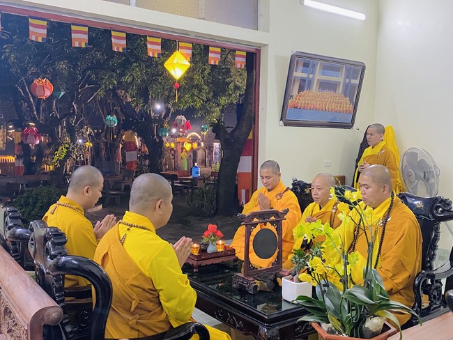 Chùa Đống Cao - Thanh Hoá: Đêm Hội Hoa Đăng Kỷ Niệm Đức Phật A Di Đà