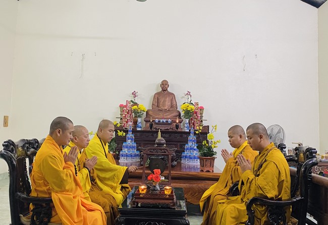 Chùa Đống Cao - Thanh Hoá: Đêm Hội Hoa Đăng Kỷ Niệm Đức Phật A Di Đà