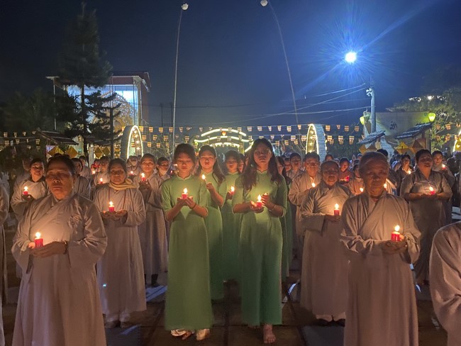 Chùa Đống Cao - Thanh Hoá: Đêm Hội Hoa Đăng Kỷ Niệm Đức Phật A Di Đà