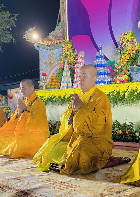 Chùa Đống Cao - Thanh Hoá: Đêm Hội Hoa Đăng Kỷ Niệm Đức Phật A Di Đà