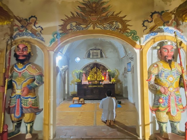 Chùa Đống Cao - Thanh Hoá: Đêm Hội Hoa Đăng Kỷ Niệm Đức Phật A Di Đà