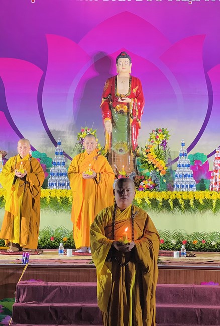 Chùa Đống Cao - Thanh Hoá: Đêm Hội Hoa Đăng Kỷ Niệm Đức Phật A Di Đà