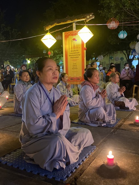 Chùa Đống Cao - Thanh Hoá: Đêm Hội Hoa Đăng Kỷ Niệm Đức Phật A Di Đà