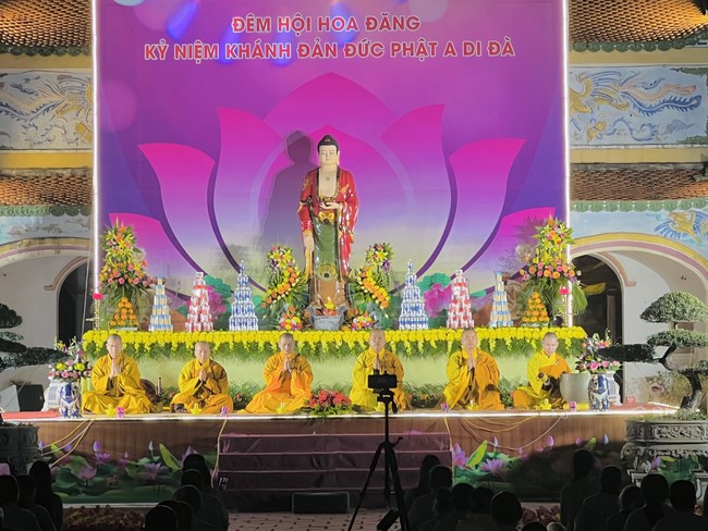 Chùa Đống Cao - Thanh Hoá: Đêm Hội Hoa Đăng Kỷ Niệm Đức Phật A Di Đà