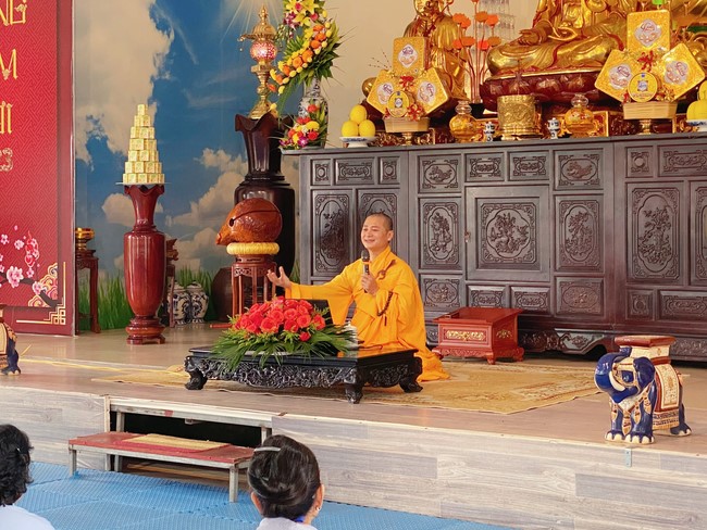 One - Day Practice at Dong Cao pagoda, Thanh Hoa