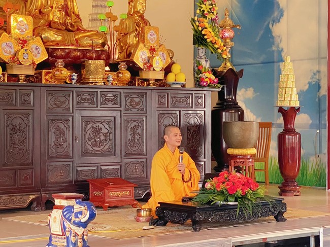 One - Day Practice at Dong Cao pagoda, Thanh Hoa
