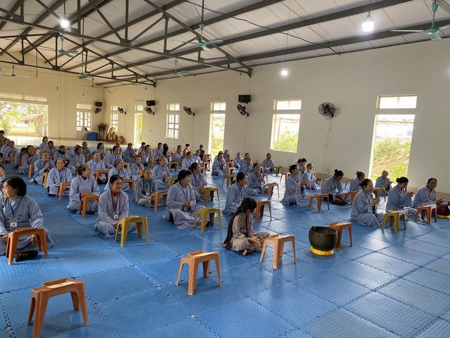 One - Day Practice at Dong Cao pagoda, Thanh Hoa