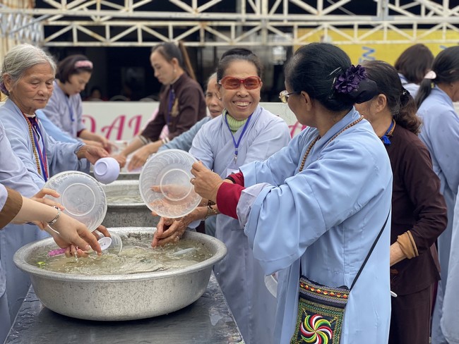 One - Day Practice at Dong Cao pagoda, Thanh Hoa