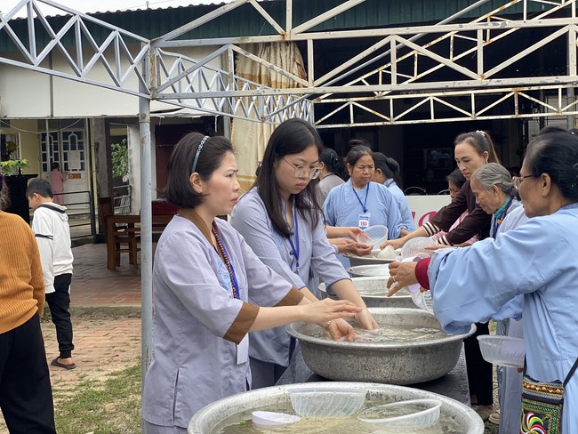 One - Day Practice at Dong Cao pagoda, Thanh Hoa
