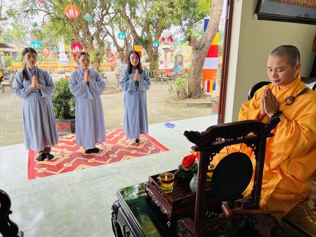 One - Day Practice at Dong Cao pagoda, Thanh Hoa