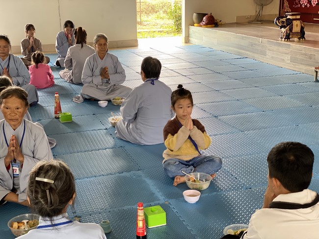 One - Day Practice at Dong Cao pagoda, Thanh Hoa