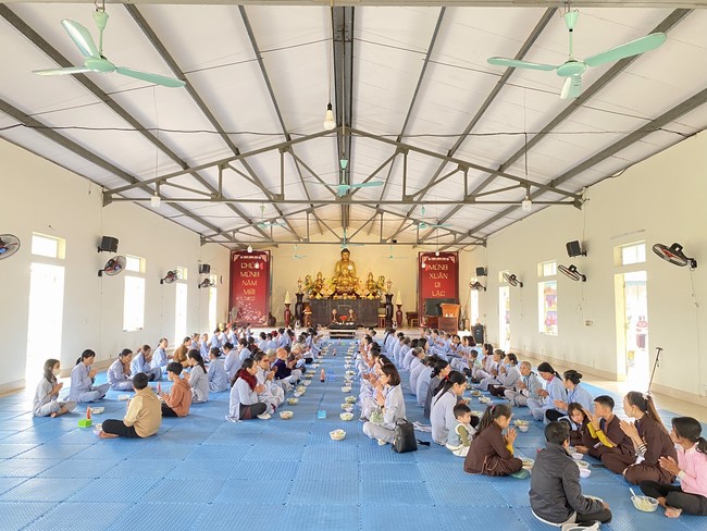 One - Day Practice at Dong Cao pagoda, Thanh Hoa