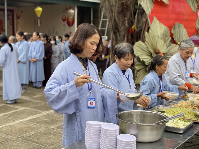 One - Day Practice at Dong Cao pagoda, Thanh Hoa