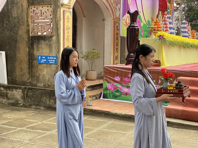 One - Day Practice at Dong Cao pagoda, Thanh Hoa