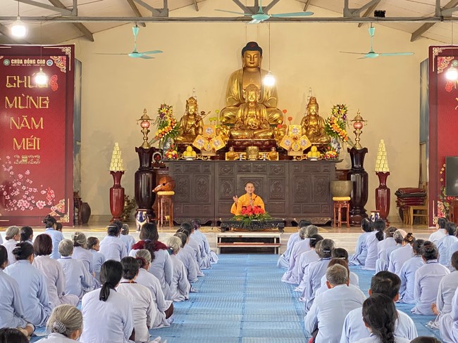One - Day Practice at Dong Cao pagoda, Thanh Hoa