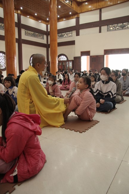 Youth towards Buddhism Retreat and Tea Meditation at Giai Lam pagoda, Ha Tinh