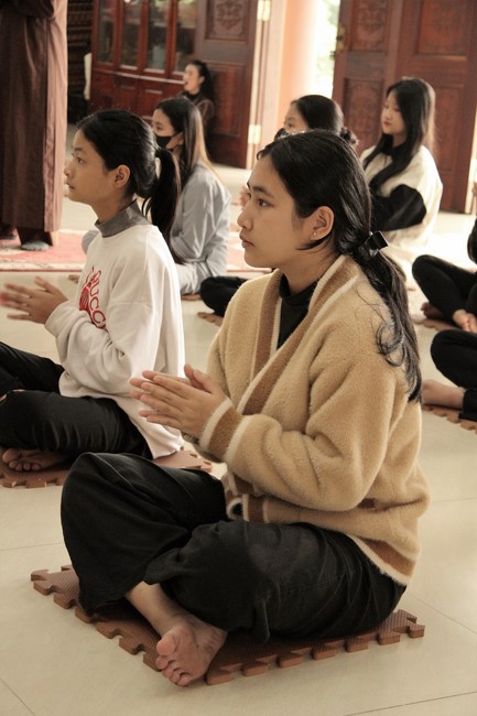 Youth towards Buddhism Retreat and Tea Meditation at Giai Lam pagoda, Ha Tinh
