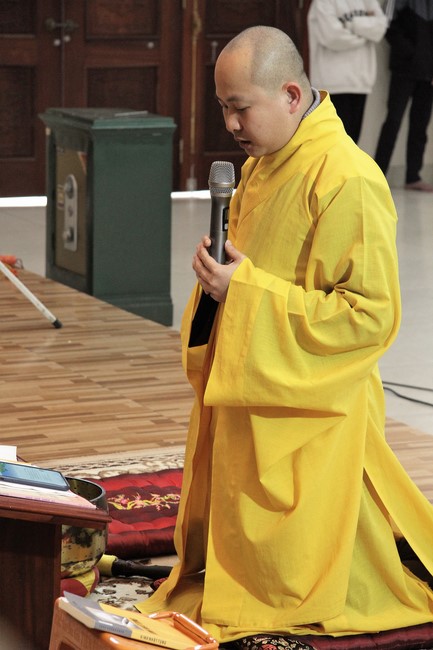 Youth towards Buddhism Retreat and Tea Meditation at Giai Lam pagoda, Ha Tinh