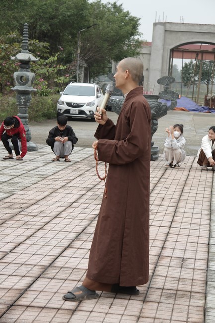 Youth towards Buddhism Retreat and Tea Meditation at Giai Lam pagoda, Ha Tinh