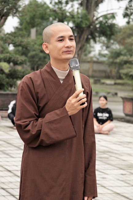 Youth towards Buddhism Retreat and Tea Meditation at Giai Lam pagoda, Ha Tinh