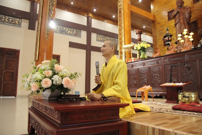 Youth towards Buddhism Retreat and Tea Meditation at Giai Lam pagoda, Ha Tinh
