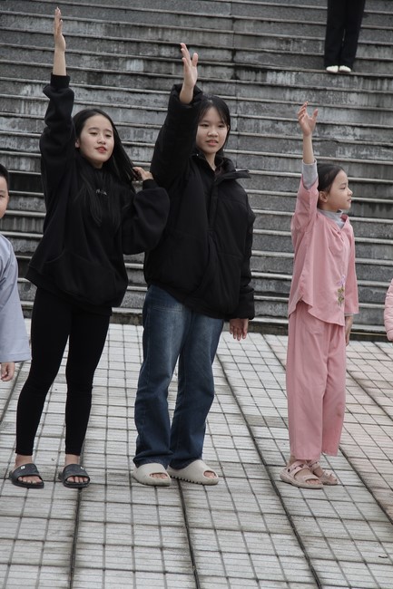 Youth towards Buddhism Retreat and Tea Meditation at Giai Lam pagoda, Ha Tinh