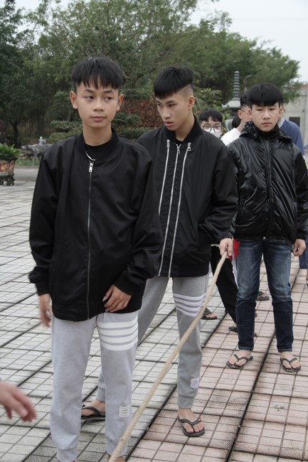 Youth towards Buddhism Retreat and Tea Meditation at Giai Lam pagoda, Ha Tinh