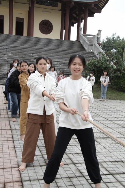 Youth towards Buddhism Retreat and Tea Meditation at Giai Lam pagoda, Ha Tinh