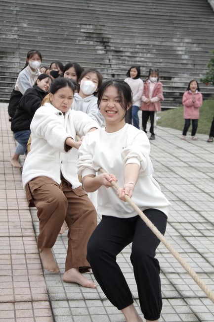 Youth towards Buddhism Retreat and Tea Meditation at Giai Lam pagoda, Ha Tinh
