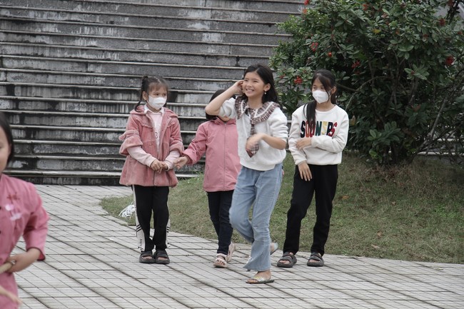 Youth towards Buddhism Retreat and Tea Meditation at Giai Lam pagoda, Ha Tinh