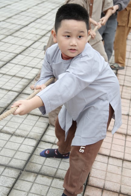 Youth towards Buddhism Retreat and Tea Meditation at Giai Lam pagoda, Ha Tinh