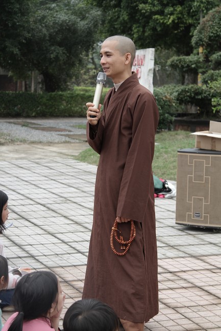 Youth towards Buddhism Retreat and Tea Meditation at Giai Lam pagoda, Ha Tinh