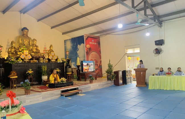 Year End Practice, a past year closing program, giving Tet gifts at Dong Cao pagoda