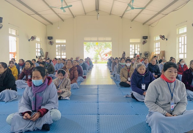 Year End Practice, a past year closing program, giving Tet gifts at Dong Cao pagoda