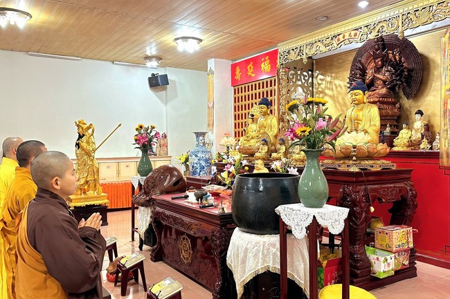 Year-end repentant Assembly at Linh An Temple in Taiwan