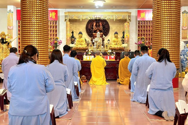 Year-end repentant Assembly at Linh An Temple in Taiwan