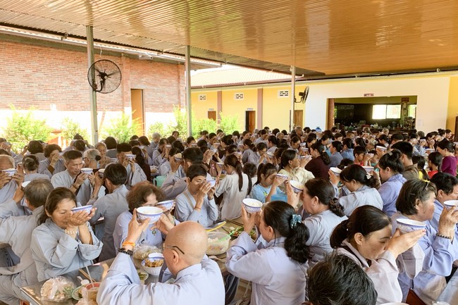 One-Day Peaceful Retreat at Suoi Phap Pagoda