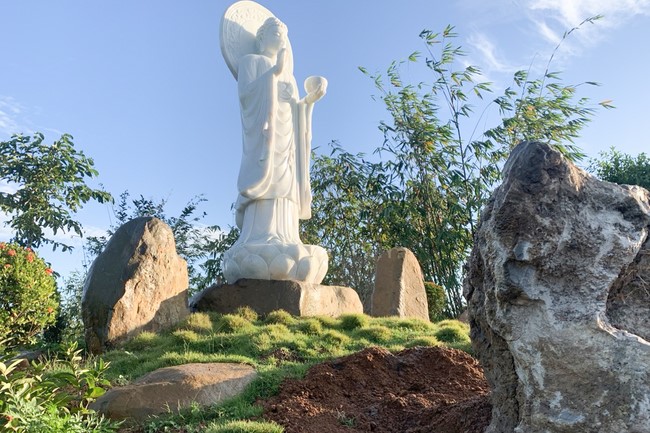 One-Day Peaceful Retreat at Suoi Phap Pagoda