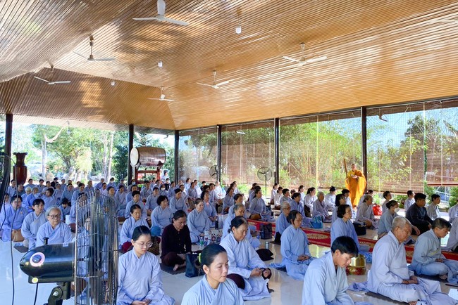 One-Day Peaceful Retreat at Suoi Phap Pagoda
