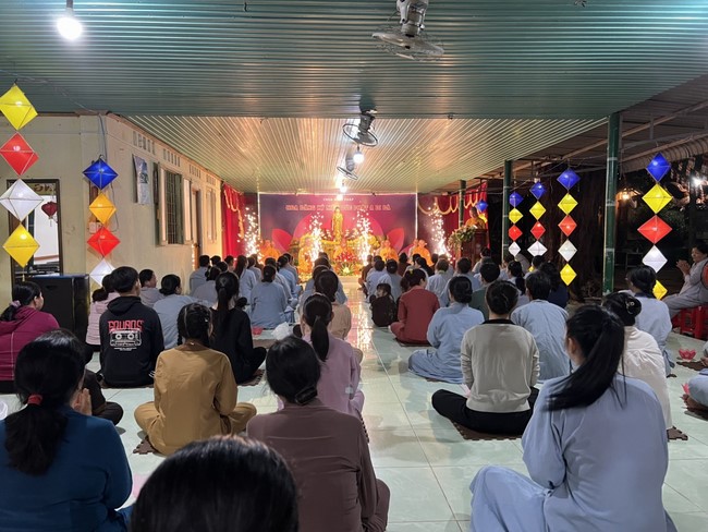 Chùa Nhất Pháp – Đồng Nai: Lễ Hoa đăng kỷ niệm đức Phật A Di Đà